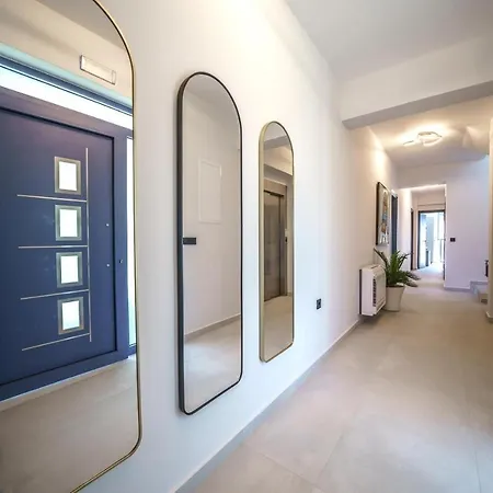 Naval Villa-panoramic With Heated Pool On The Roof Villa Gerani (Chania)