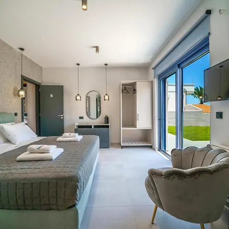 Villa Naval Villa-panoramic With Heated Pool On The Roof