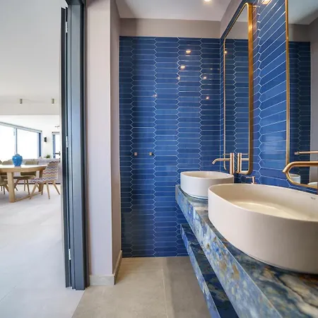 Naval Villa-panoramic With Heated Pool On The Roof * Gerani (Chania)