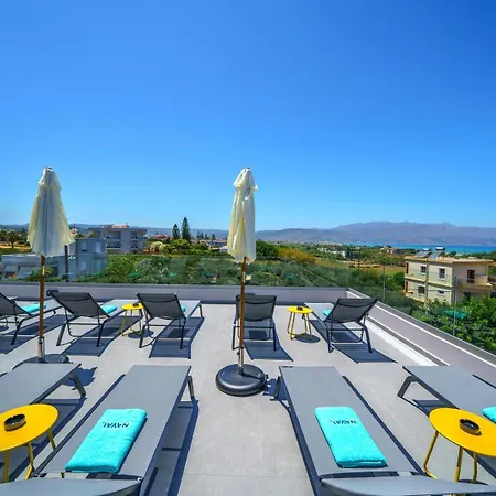 Naval Villa-panoramic With Heated Pool On The Roof