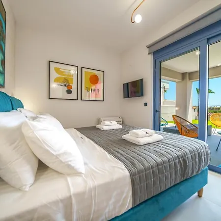 Naval Villa-panoramic With Heated Pool On The Roof Villa Gerani (Chania)